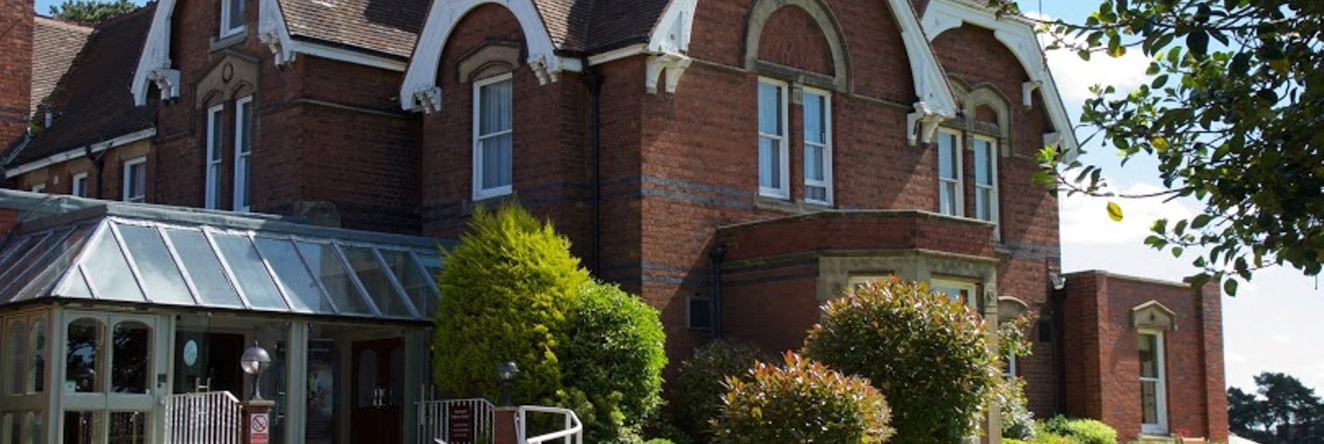 Stourport Manor Hotel, 塞文河畔斯托波特 — 照片 1