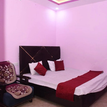 Dev In & Homestay, Файзабад — фото 5