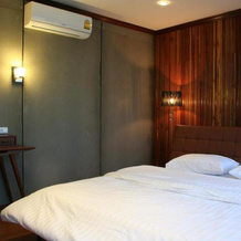 Hop N Hip Hotel, 沙功那空 — 照片 5