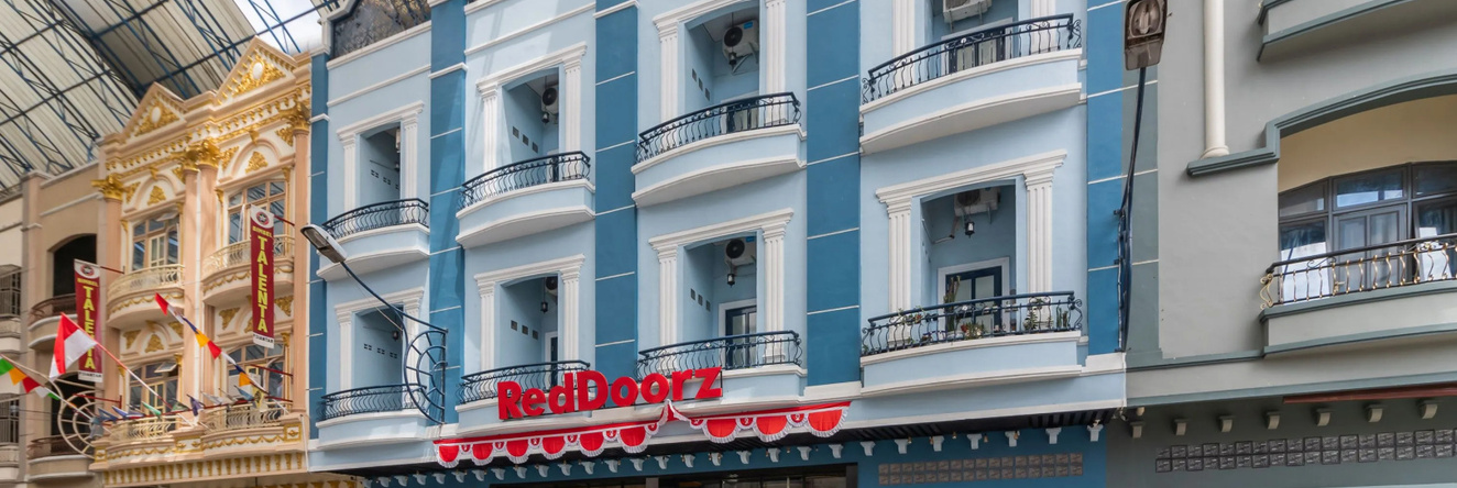 RedDoorz Plus near Ramayana Pematangsiantar, 先达 — 照片 1
