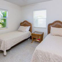 711 Albee Road West House - 2 Br home by RedAwning, 诺科米斯 — 照片 3