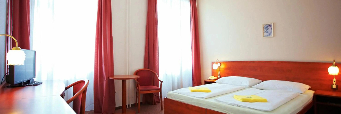 Wellness Hotel Centrál, Klatovy — photo 1
