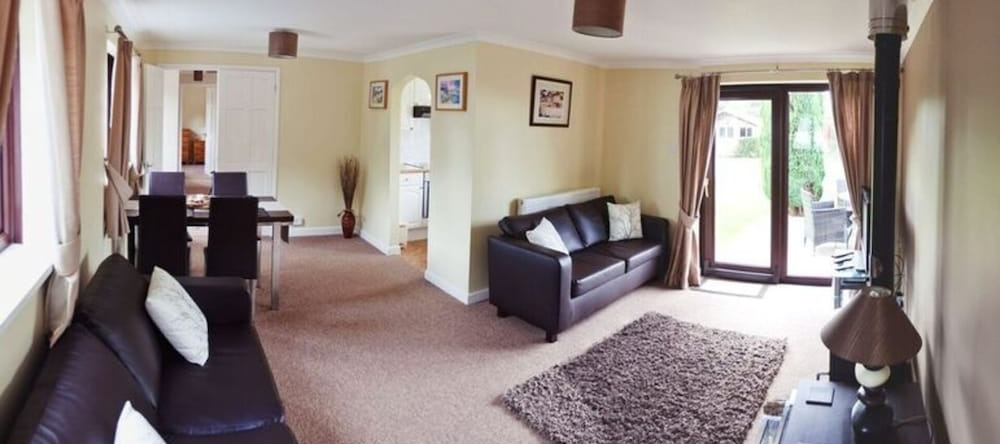 3 Bed Cottage With Hot Tub & Near New Quay, Wales, Лландиссилиогого — фото 1