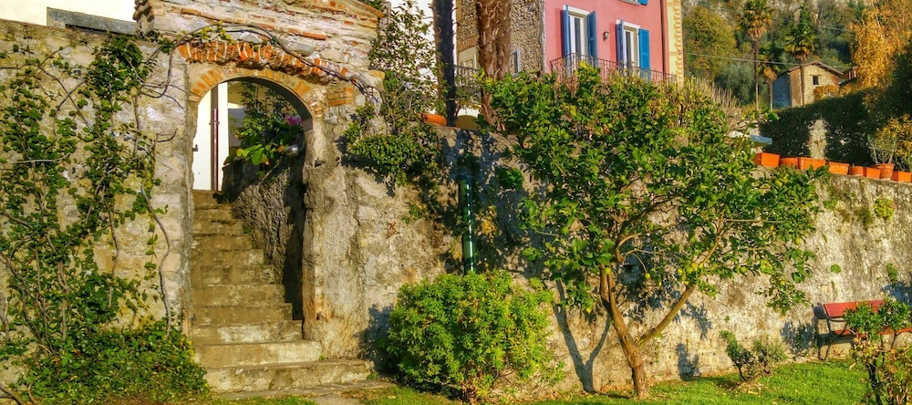 Casa Del Portico, Mezzegra — photo 1