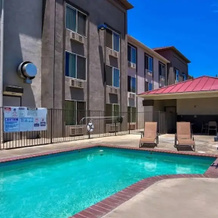 Studio 6 Suites Hesperia, CA – West Main Street – I-15, Hesperia — photo 3
