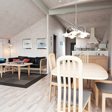 Cozy Holiday Home In Henne Jutland With Indoor Whirlpool, Хенне — фото 2