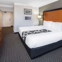 La Quinta Inn & Suites by Wyndham Buena Park, 帕尔马 — 照片 3