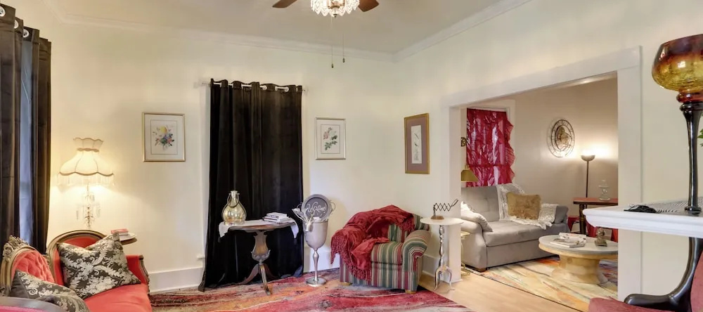 Thomasville Cottage Near The Big Oak & Downtown!, Томасвилль — фото 1