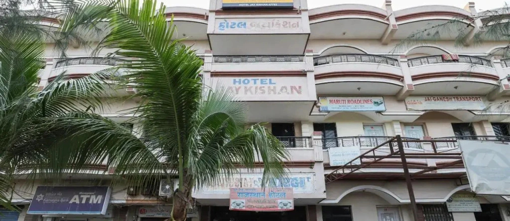 Hotel Jay Kishan By Oyo Rooms, Моти Хавди — фото 1