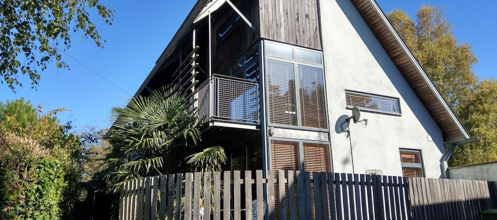 South House Winchester, 温彻斯特 — 照片 1