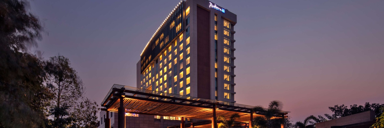 Radisson Blu Hotel Guwahati, Гувахати — фото 1
