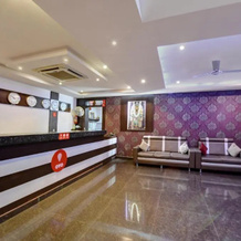 Hotel Samanvi International by OYO Rooms, 阿卢鲁 — 照片 2