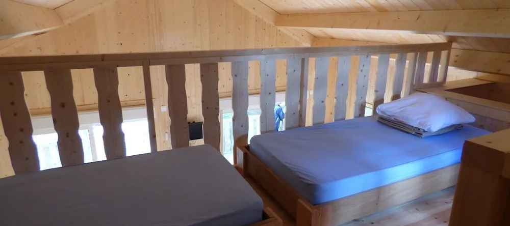 Cabanes et Lodges du Belvedere, Serrières-sur-Ain — photo 1
