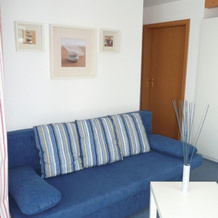 Hausboot in Kroeslin am Bodden, Freest — photo 2