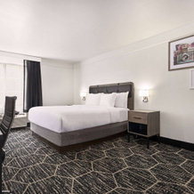 La Quinta Inn & Suites by Wyndham Hesperia Victorville, Hesperia — photo 5