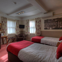 The White Hart Hotel by Greene King Inns, Buckingham — photo 3
