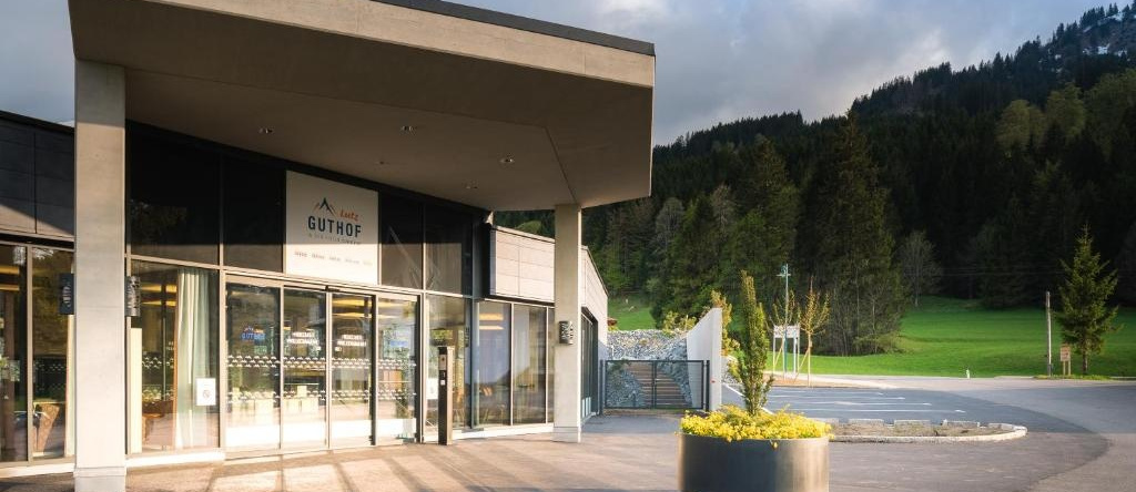 Guthof Lutz Appartement mit kostenlosen Sommerbergbahnticket Mai bis Oktober, 策布伦 — 照片 1