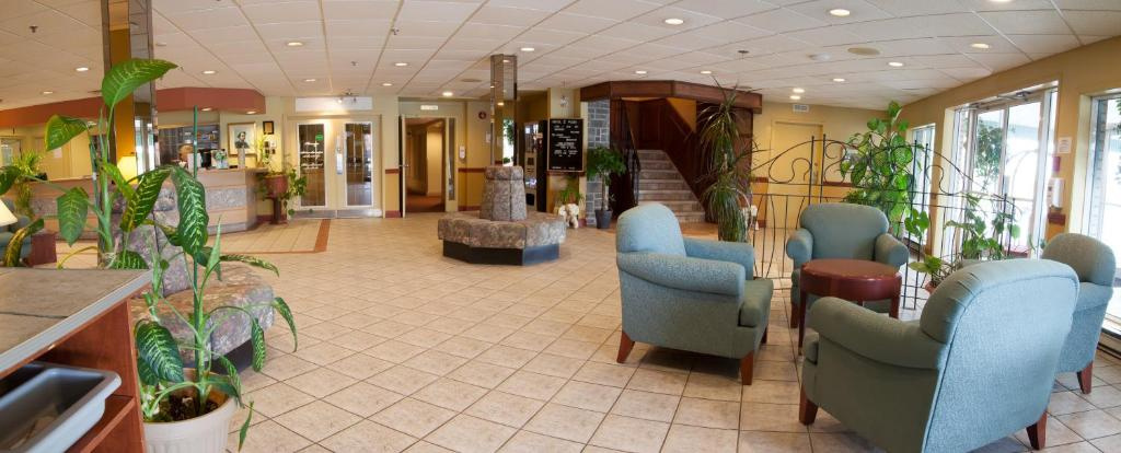 Travelodge By Wyndham Victoriaville, Викториавиль — фото 1