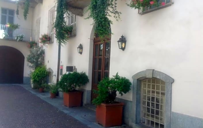 Magnolia, Casale Monferrato — photo 1