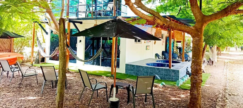 Perla Negra House Hostel Cartagena, Тьерра Бомба — фото 1