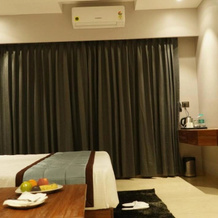 Alaukik Hotel, 希尔迪 — 照片 4