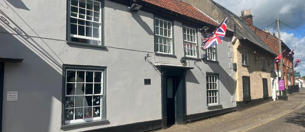 Stylish Historic Apartment - Sleeps 3 & Parking, Stalham — photo 1