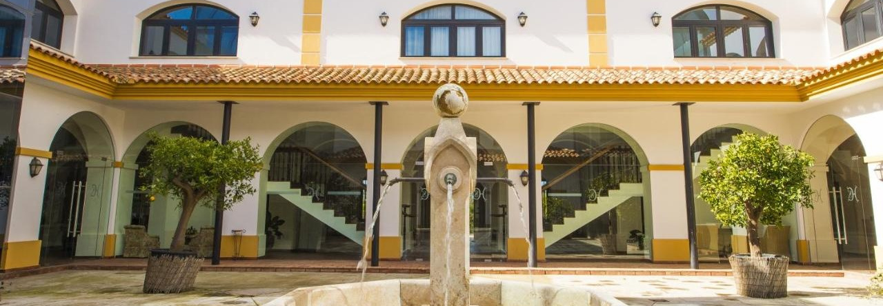 Hospedium Hotel Cortijo Santa Cruz, Villanueva de la Serena — photo 1