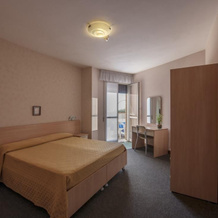 Hotel Maxims, Мартинсикуро — фото 4