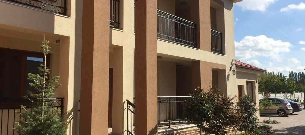 Apartmanovy dom Villa Ephélia, 多瑙斯特雷达 — 照片 1
