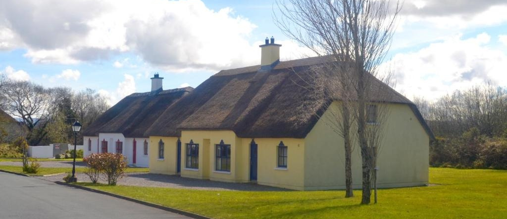 Cottage 33 Old Killarney Village, 基拉尼 — 照片 1