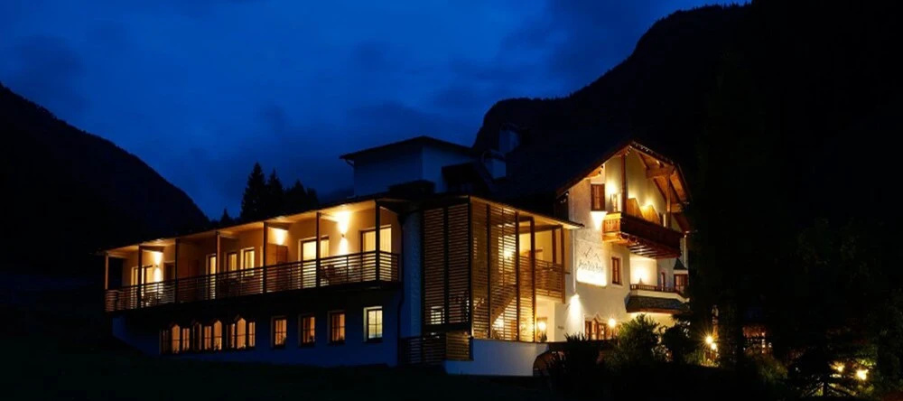 Alpin Stile Hotel, Лайон — фото 1