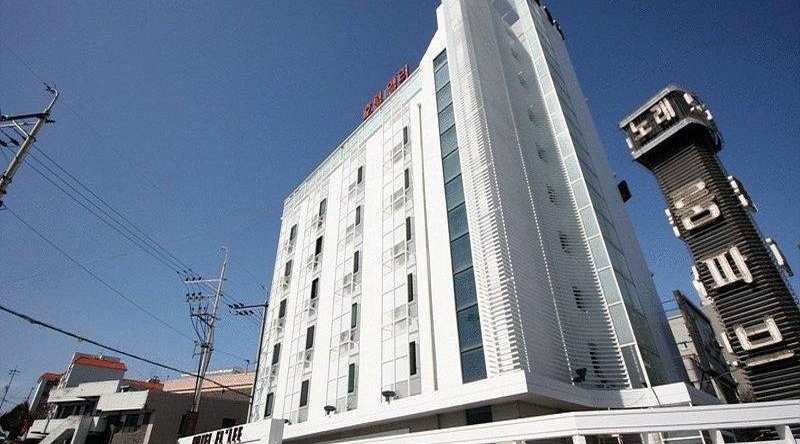 Hotel Ellee Cheonan, Чхонан — фото 1