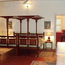 Dune Barr House - Verandah in the Forest, Matheran — photo 5