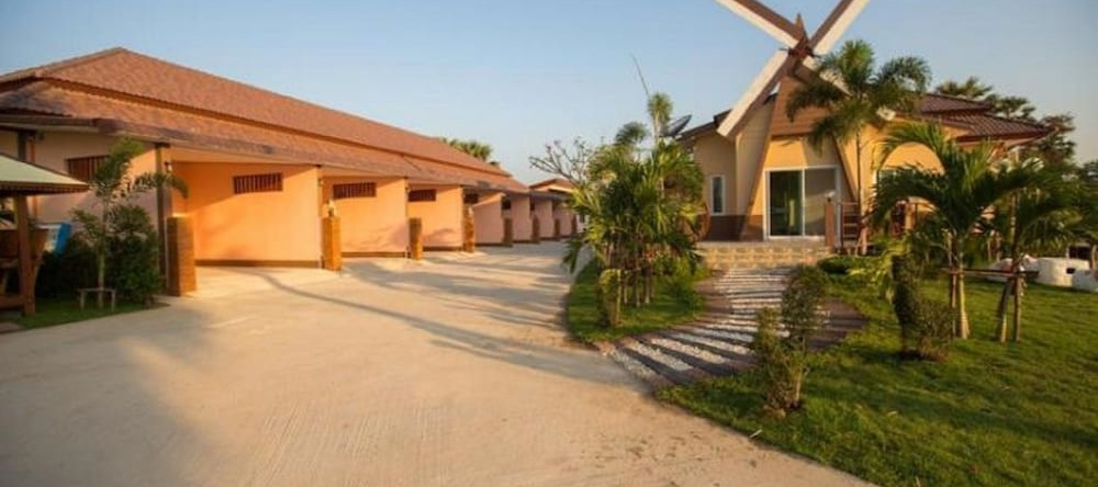 Naphet Resort, Пхетбури — фото 1