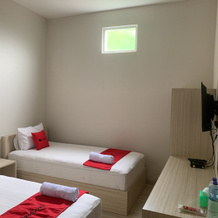 RedDoorz near Alun Alun Purbalingga, 普尔巴灵加 — 照片 5