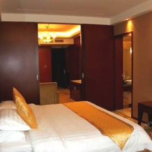 Yiyang Carrianna International Hotel - Yiyang, Иян — фото 3