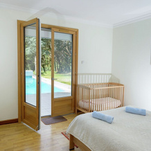 Beautiful villa with swimming pool, a large garden located in a beautiful green area, 孔卡尔诺 — 照片 3