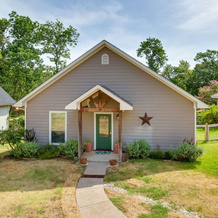 Fish & Kayak: Tranquil Cedar Creek Home!, Кемп — фото 4