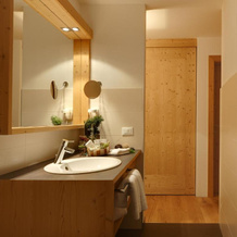 Kräuterhotel Zischghof, 新波滕特 — 照片 3