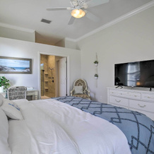Bright & Sunny Riverview Oasis w/ Pool & Pond, 里弗维尤 — 照片 4