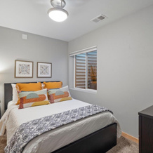 Sleek Home Near Old Town W/ Rftp Hot Tub & Mtn Views, 柯林斯堡 — 照片 3