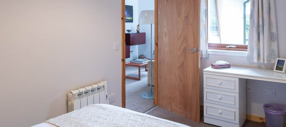 Contemporary One Bedroom Apartment Close To All Amenities In Conservation Area, Тайнан — фото 1