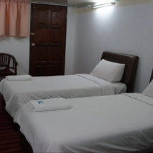 OYO 90037 The 7 Lodge Tambunan, Kampung Kituntul — photo 4