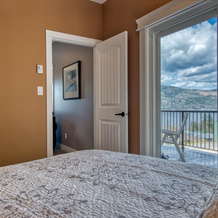 Semi-lakefront Luxury Blind Bay - Spring Specials! 2 Bedroom Cottage by RedAwning, 布莱恩德湾 — 照片 2