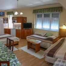 Molnr Apartman, Шарвар — фото 5