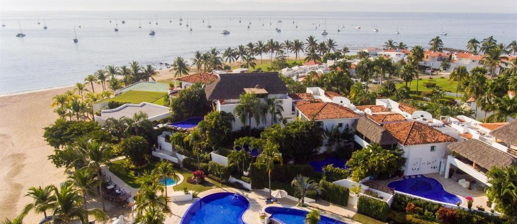 Vallarta Gardens Beach Front Hotel & Residences, Cruz de Huanacaxtle — photo 1