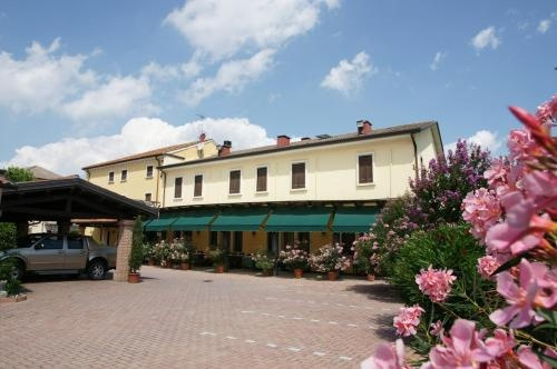 Hotel Locanda Grego, Bolzano Vicentino — photo 1