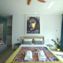 Mazi7Thfloor #3, Салоники — фото 2