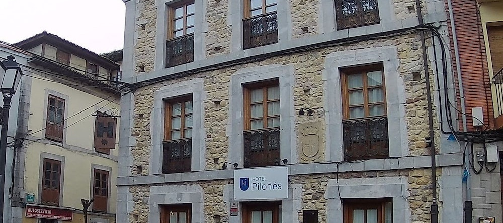 Hotel Piloñés, Infiesto — photo 1