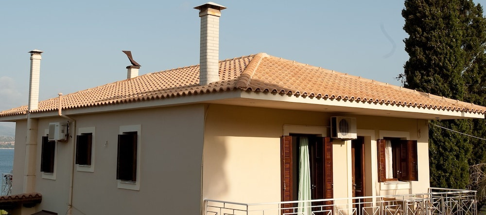 Alekos Beach Houses - Alekos Beach Complex, Ликсурион — фото 1